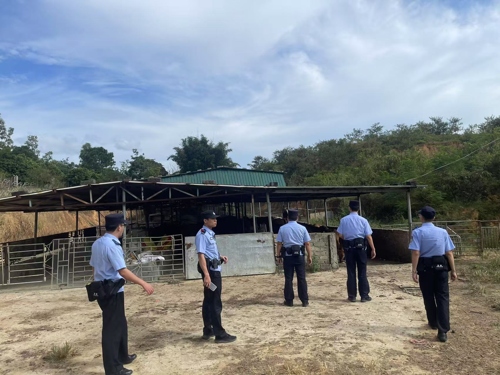 20241026八萬鎮(zhèn)開展涉毒風(fēng)險(xiǎn)行業(yè)專項(xiàng)清理清查統(tǒng)一大行動(dòng).doc_12